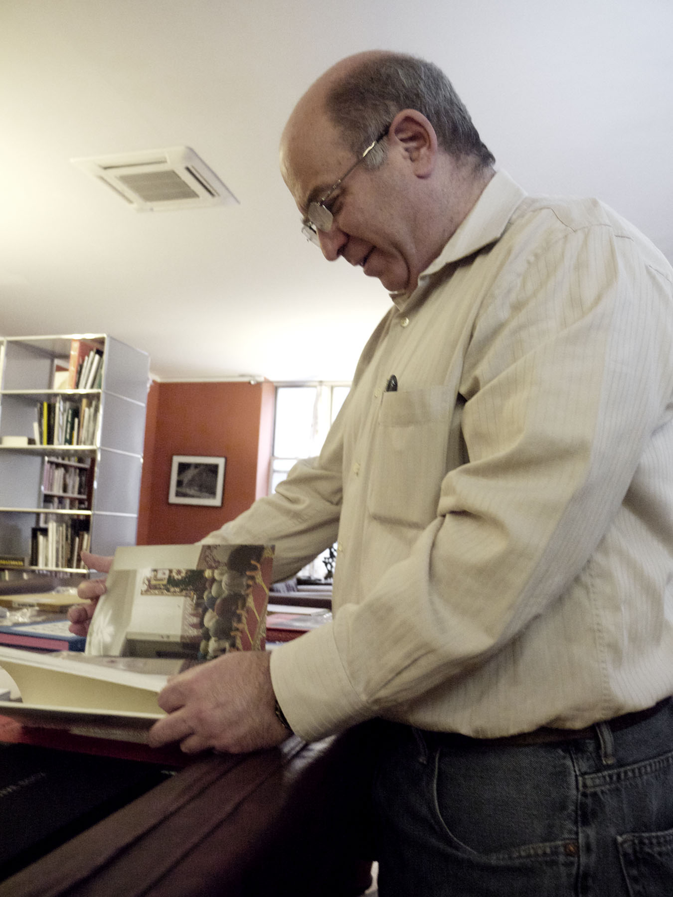 David Solo in his apartment. Photo by Barbara Confino. 